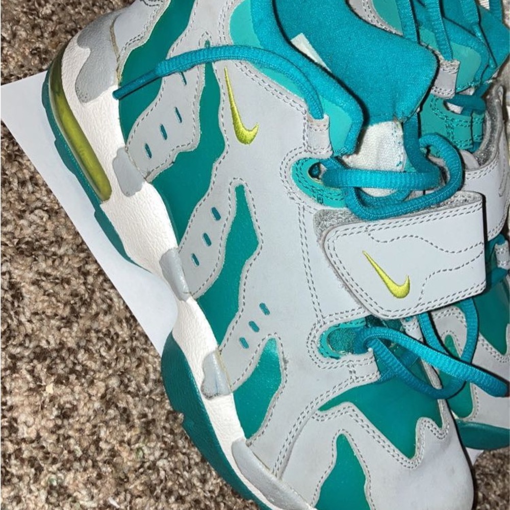 Nike shoes
